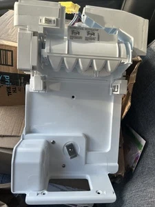 Replacement LG EAU61083504 Refrigerator Auger Motor New No Box Icemaker Assembly - Picture 1 of 13