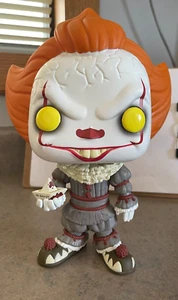Funko Pop! Movies IT #472 Pennywise (con barca) Figura Occhi Gialli 10" - Foto 1 di 5