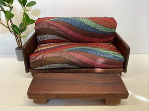 Handmade For Barbie Mod 70s Upholstered And Wooden Sofa And Coffee Table Set 1:6 - Picture 1 of 4