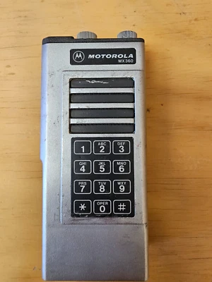 Motorola - MX 360  VHF 12 Channel Portable  Radio - Touch Tone Pad & Encryption  - Image 1 of 4