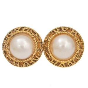 Chanel Earrings Gold Color Pearl White Round Design With Box Ladies France Rare - Picture 1 of 10