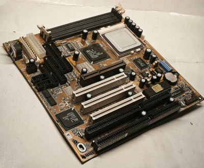 Premium Super Socket 7 SET Gigabyte GA-5AA Motherboard, CPU & 128 RAM + Bonus - Image 1 of 4