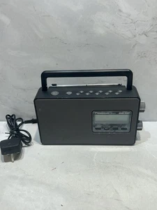 Radio portátil Panasonic RF-D10 DAB/FM - negra, alimentada por batería y red eléctrica - probada - Imagen 1 de 9