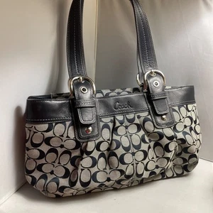 Coach EUC Marineblau Plissee Signatur Lederbesatz Beuteltasche Schulter Handtasche Handtasche - Bild 1 von 24