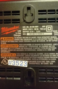 MILWAUKEE CHARGER 48-59-2401 12V 3.0A - Picture 1 of 3