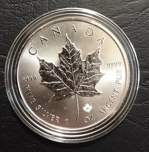 2015 Canadian 1 ounce Silver Maple 5 Dollar Coin (888) - Picture 1 of 6