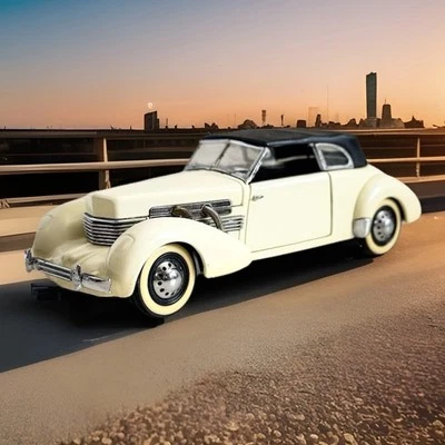 Vintage Franklin Mint 1937 Cord 812 Phaeton Coupe 1:24 Diecast Car  Cream 1989 - Image 1 of 4