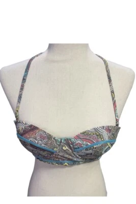 Top de bikini Knox Rose solo pequeño estampado de cachemira estilo halter con aros push up Foto 1 de 4