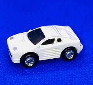 Vintage Micro Machines Ferrari Testarossa 1988 FUNRISE Micro Action Magnifier - Picture 1 of 5