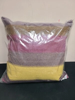 Funda de Almohada de Lana Loloi en Ciruela y Multi Acabado P022P0164PLMLPIL3 Foto 1 de 3