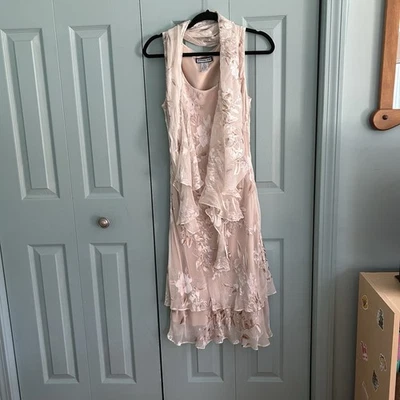 Vestido Midi De Colección Simply Silk Floral Fairycore Beige Grande con Bufanda Fluido Elegante Foto 1 de 4