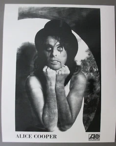Alice Cooper promo photo 8 X 10 black & white glossy photo Black Derby ! - Picture 1 of 1