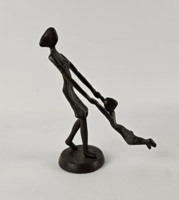 7-дюймовая литая бронзовая абстрактная фигурка матери играющей и качающейся детской скульптуры - Изображение 1 из 4