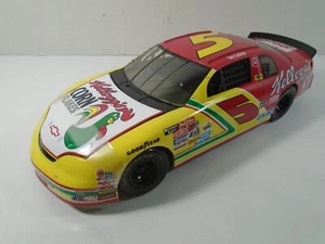 1:18 ERTL AMERICAN MUSCLE -- KELLOGG'S MONTE CARLO TERRY LABONTE #5 NASCAR CAR - Bild 1 von 6