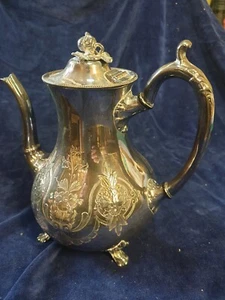 Antique Teapot. Silver Plate. - Picture 1 of 6