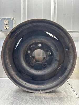 Vintage 1967-1979 Ford Car Truck Steel Wheel Rim 5 Lug 15" x 5.5" OEM FoMoCo - Image 1 of 4