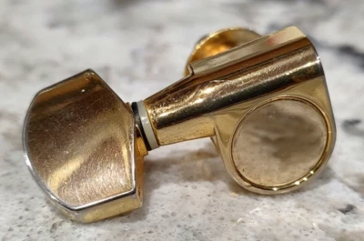 BC RICH GUITAR TUNER - REVERSE HEADSTOCK / LEFTY - ONE PIN NO SCREW - #84 - Image 1 of 4