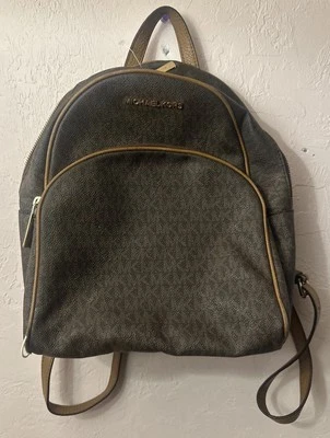 Mochila Michael Kors logotipo livro de viagem bolsa couro marrom - Imagem 1 de 4