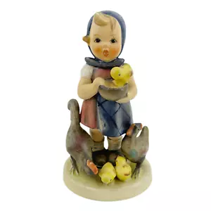 Retired Hummel “Feeding Time” Old Style 199/0 TKM 4 Figurine -Mint Condition - Picture 1 of 9