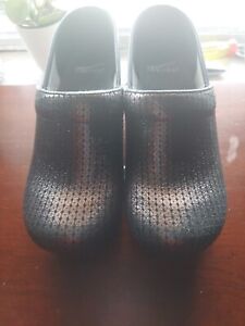 Dansko Size 36 Black Gold Broonze Metallic Leather Clogs - See Pics For Flaws