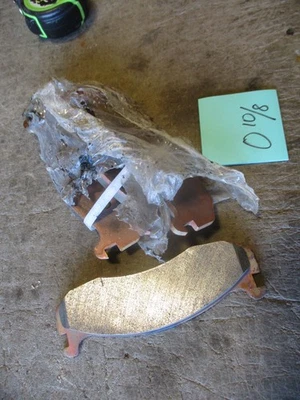 4 pastillas de freno NOS para frenos de 10 k en HMMWV Foto 1 de 2