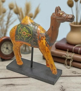 En Bois Vintage Camel Figurine Original Old Main Sculpté Painted - Picture 1 of 7