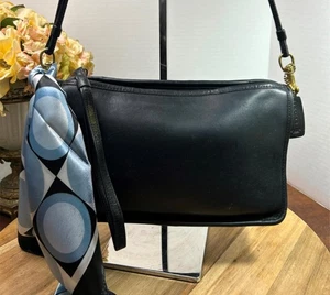 Vintage Coach handschuhgegerbtes schwarzes Leder Basic Tasche New York geklebt Zulassung - Bild 1 von 12