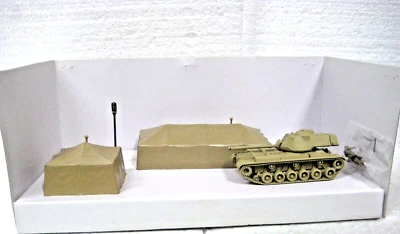 HO U S ARMY MESS TENTS - DESERT TAN TENTS & TANK #666 MILITARY - Image 1 of 4