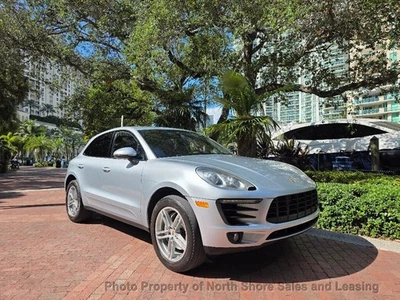 2016 Porsche Macan AWD 4dr S - Image 1 of 4