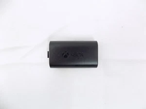 Like New Xbox One Rechargeable Battery Pack - Picture 1 of 2