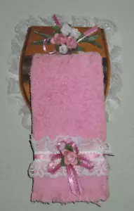Vtg 80s Country Decor Mauve Hand Towel Wooden Holder Hanger w/ Flowers & Lace - Picture 1 of 5