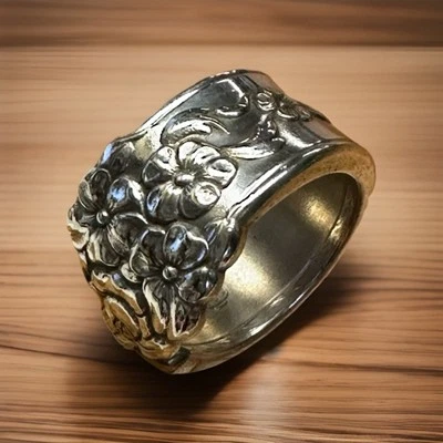 Anillo de cuchara floral hecho a mano talla 8 enchapado en plata banda envolvente en ciclo Foto 1 de 4