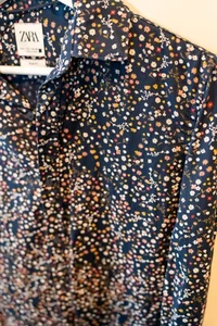USED Zara Shirt Black Flowers RRP 29£ Size S - Picture 1 of 3