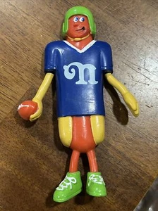 NATHANS FAMOUS HOT DOG ADVERTISING FIGURE Bendy football player 1994 - Picture 1 of 3