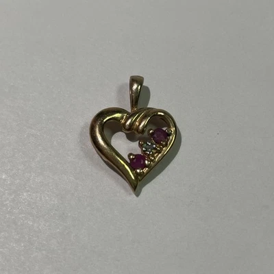 Кулон круглой огранки с имитацией розового рубина с покрытием из желтого золота 14 карат 1C 0,925 - Изображение 1 из 4