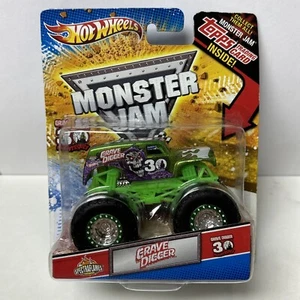 Bad CardHot Wheels Monster Jam GREEN GRAVE DIGGER 30th Anniversary Spectraflames - Picture 1 of 5
