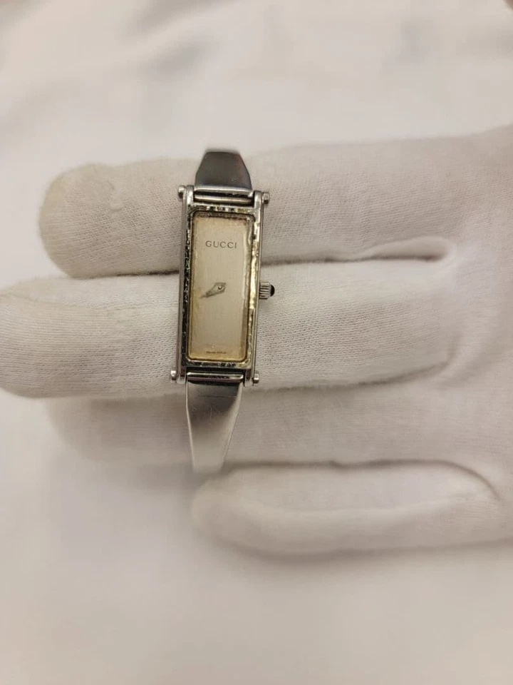 Orologio donna GUCCI 1500L analogico quadrante quarzo funzionante acciaio... - Immagine 1 di 4