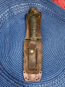 Vintage Camillus N.Y. 4-1993 Pilot Survival Fixed Blade Knife & Leather Sheath - Picture 1 of 10