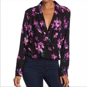 Camicia da donna Free Press Bloomtown floreale avvolgente nera/viola taglia media - Foto 1 di 6