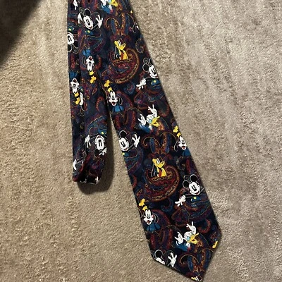 Corbata Walt Disney Vintage Mickey Mouse Rojo Negro Estampado Paisley 100% Seda Donald Foto 1 de 4