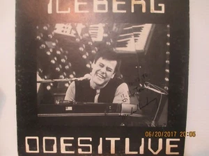 Michael Iceberg Does it Live 100th Week at Walt Disney World  Vinyl SIGNED !! - Picture 1 of 4