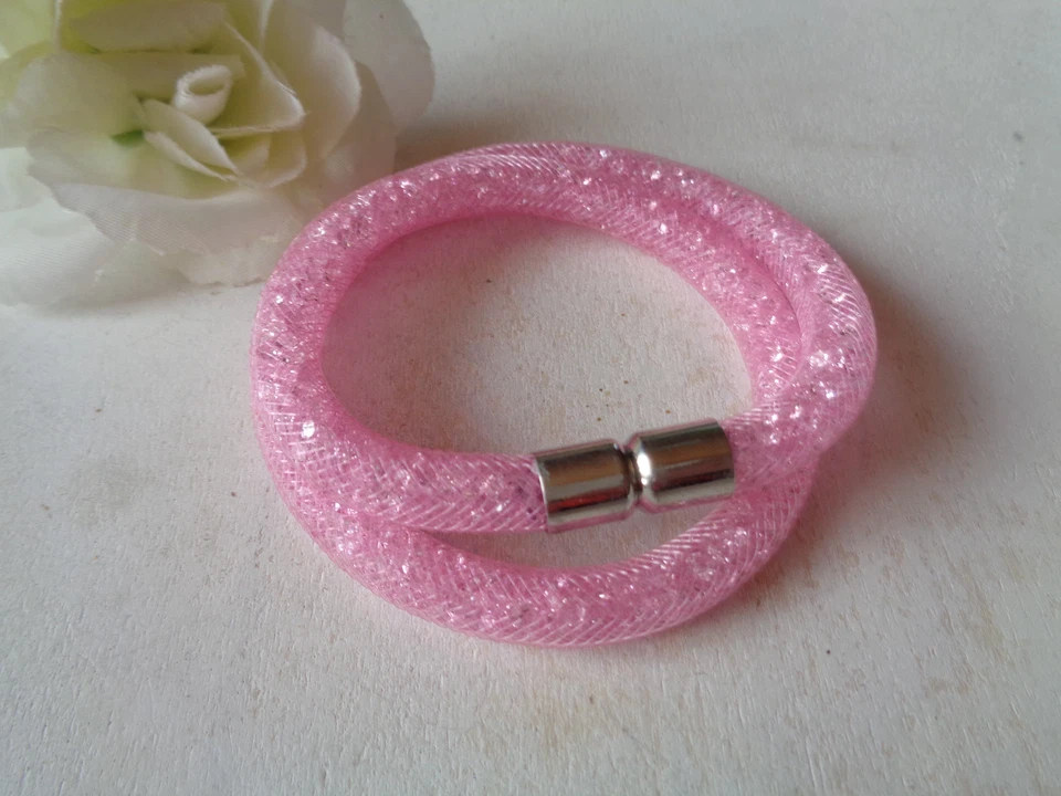 Wickelarmband Netzschlauch Nylon Stardust Mesh silber hell rosa strass Magnet 1 - Bild 1 von 1