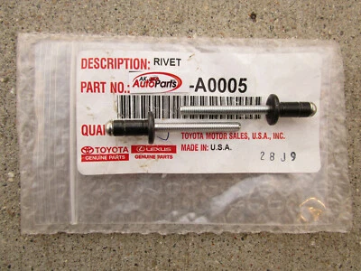 SE ADAPTA A: 09 - 16 TOYOTA VENZA CUBIERTA DE PUERTA DE COMBUSTIBLE REMACHE CLIP CANTIDAD 2 NUEVO Foto 1 de 2