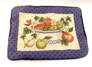 Funda de almohada vintage tapiz punta de aguja bodegón manzanas 11" x 15" - Imagen 1 de 3