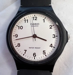 Casio Unisex Black Case White Dial Black Rubber Band 33mm Watch MQ-24 - Picture 1 of 12