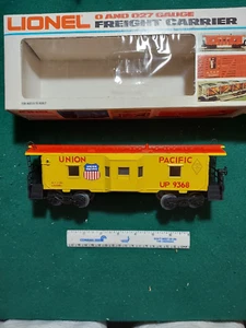 LIONEL #6-9368 UNION PACIFIC LIGHTED BAY WINDOW CABOOSE - Picture 1 of 6