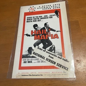 ¡Salve! Libro de prensa de la mafia manual de campaña anuncio de promoción de película 1965 película de Henry Silva - Imagen 1 de 5