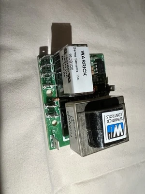 Warrick Controls 16DB1D0R Low Water Control - Image 1 of 4