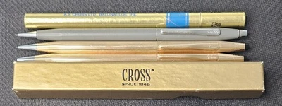 Lote De Colección por Cross 1/20 Juego de Lápices y Plumas Llenas de Oro 14K, Lápiz Gris y Repuesto Foto 1 de 4