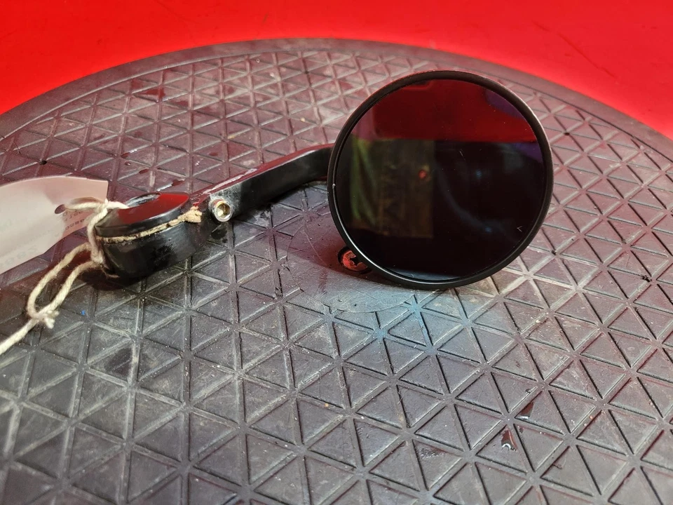 Indian Scout Bobber 1100 2019 espejo retrovisor derecho Foto 1 de 4